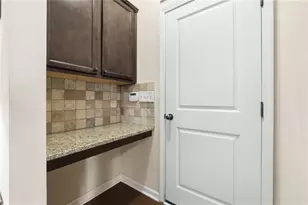 7232 Lake Sterling Blvd, Flowery Branch, GA 30542 - Photo 14