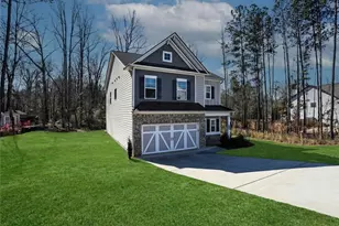154 Laurel Cv Dr, Hoschton, GA 30548 - Photo 2