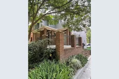 554 Centennial Lane NW, Atlanta, GA 30313 - Photo 1