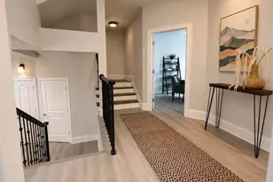 554 Centennial Ln NW, Atlanta, GA 30313 - Photo 8