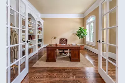 7725 NW Marsh Court NW, Sandy Springs, GA 30328 - Photo 6