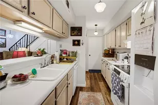 1352 Old Coach Rd SW, Marietta, GA 30008 - Photo 10