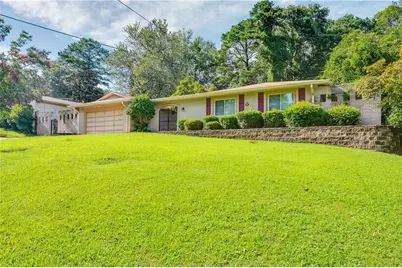 3914 Sable Drive, Stone Mountain, GA 30083 - Photo 2