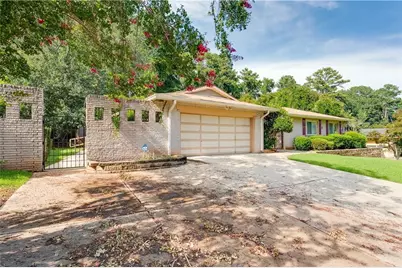 3914 Sable Drive, Stone Mountain, GA 30083 - Photo 4