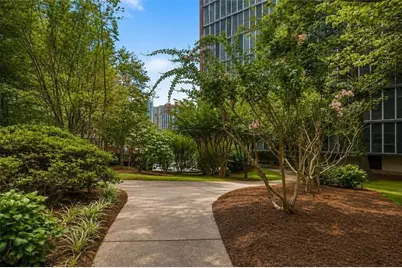3060 Pharr Court North NW #302, Atlanta, GA 30305 - Photo 34