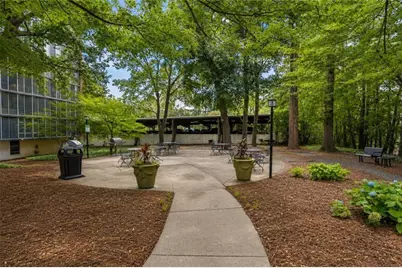 3060 Pharr Court North NW #302, Atlanta, GA 30305 - Photo 32