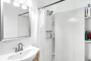 2704 Kozy Ct NE, Marietta, GA 30066 - Photo 16