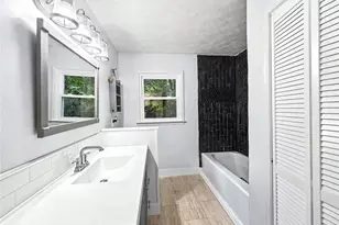 2704 Kozy Ct NE, Marietta, GA 30066 - Photo 12