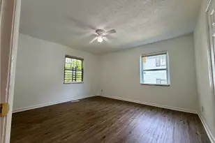1070 Ollie Cir NW, Atlanta, GA 30314 - Photo 12