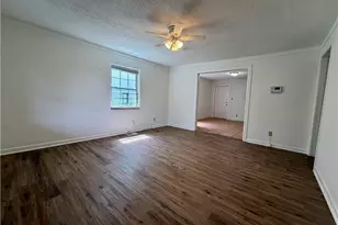 1070 Ollie Cir NW, Atlanta, GA 30314 - Photo 6