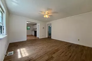 1070 Ollie Cir NW, Atlanta, GA 30314 - Photo 6