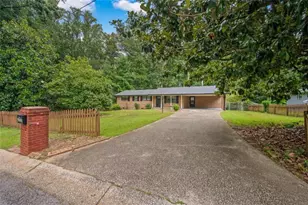 6207 Moss Dr, Douglasville, GA 30135 - Photo 2
