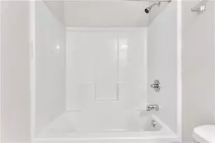 4488 Ravenwood Dr, Union City, GA 30291 - Photo 18