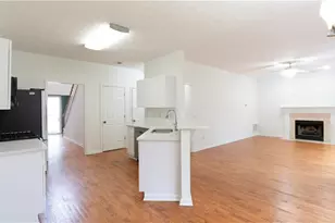 1607 Tunbridge Ln, Lawrenceville, GA 30043 - Photo 10