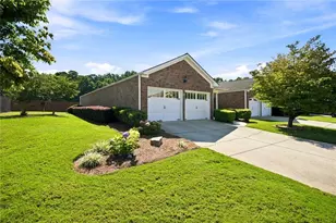 131 Countryside Ct, Woodstock, GA 30189 - Photo 2