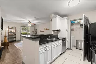 8105 Santa Fe Pkwy, Sandy Springs, GA 30350 - Photo 4