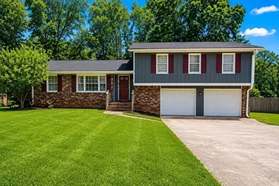 970 Woodbridge Drive, Conyers, GA 30012 - Photo 2