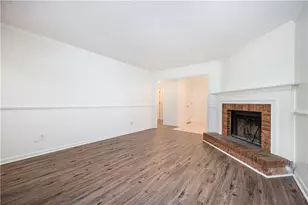4069 Coopers Hill Dr SE, Smyrna, GA 30080 - Photo 4
