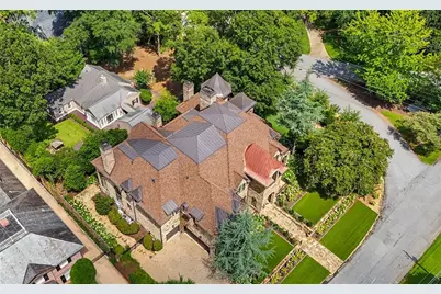 4320 Lakehaven Drive NE, Atlanta, GA 30319 - Photo 2