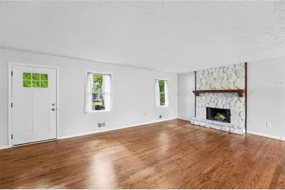585 Westchester Circle SW, Marietta, GA 30064 - Photo 10