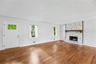 585 Westchester Cir SW, Marietta, GA 30064 - Photo 10