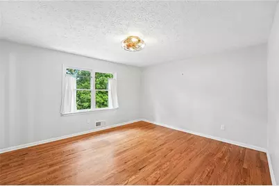 585 Westchester Circle SW, Marietta, GA 30064 - Photo 26