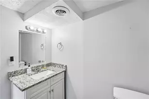 585 Westchester Cir SW, Marietta, GA 30064 - Photo 38