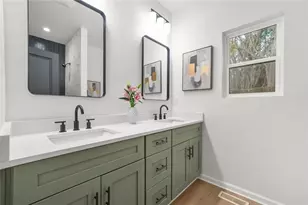 1674 Mary George Ave NW, Atlanta, GA 30318 - Photo 20
