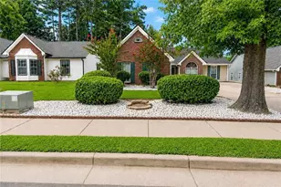 5165 Sterling Trace Ct NW, Lilburn, GA 30047 - Photo 2