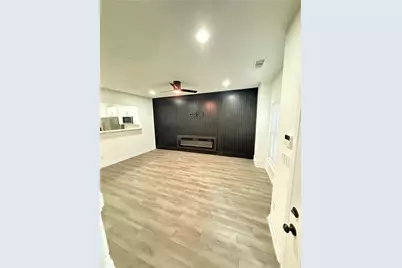 2860 Parkway Close, Lithonia, GA 30058 - Photo 4