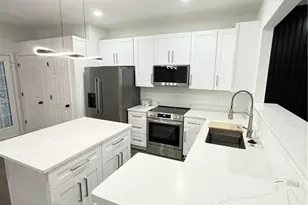 2860 Parkway Close, Lithonia, GA 30058 - Photo 10