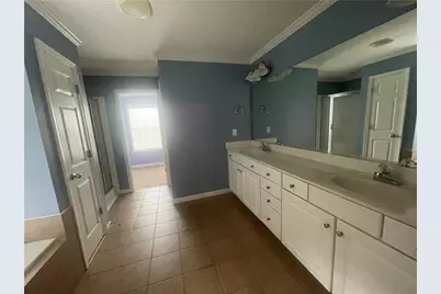 927 Park Hollow Way, Lawrenceville, GA 30043 - Photo 12