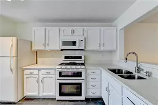 1305 Weatherstone Way NE, Atlanta, GA 30324 - Photo 40