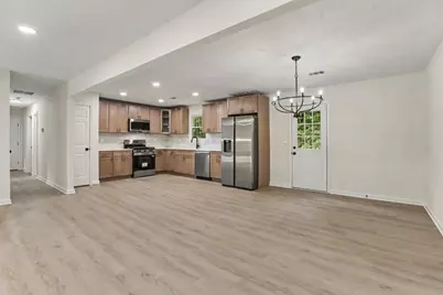 5055 S Woodbridge Trail, Stone Mountain, GA 30088 - Photo 8