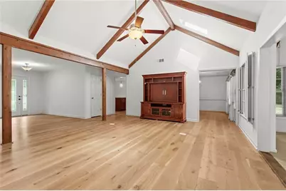 146 Lakeside Drive NW, Kennesaw, GA 30144 - Photo 6