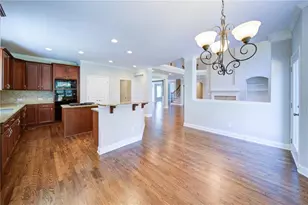 5660 Cascade Tr, Cumming, GA 30040 - Photo 12