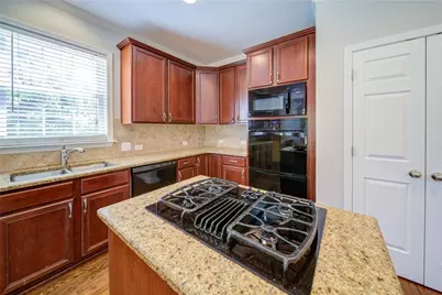 5660 Cascade Trail, Cumming, GA 30040 - Photo 16
