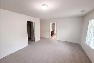 611 Dodson Lake Ct, Fairburn, GA 30213 - Photo 4