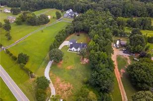 860 W Ridgeway Rd, Maysville, GA 30558 - Photo 14