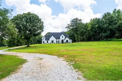 860 W Ridgeway Road, Maysville, GA 30558 - Photo 2