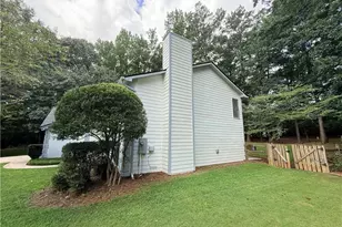 150 Ocee View Ct, Johns Creek, GA 30022 - Photo 2