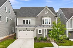2010 Cottonwood Ln, Woodstock, GA 30188 - Photo 2