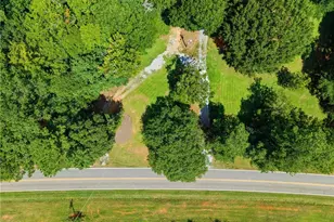 736 Wolfskin Rd, Arnoldsville, GA 30619 - Photo 6