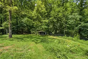 736 Wolfskin Rd, Arnoldsville, GA 30619 - Photo 34