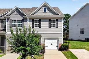 4688 Beacon Ridge Ln, Flowery Branch, GA 30542 - Photo 1