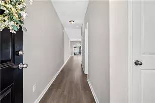 4688 Beacon Ridge Ln, Flowery Branch, GA 30542 - Photo 4