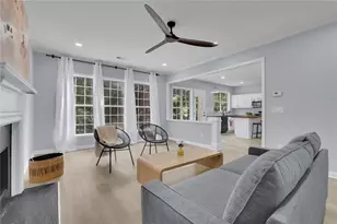 552 Glen Level Cir, Sugar Hill, GA 30518 - Photo 4