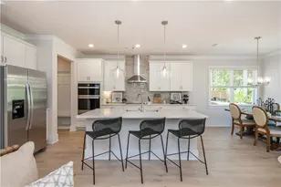 5587 Overview Dr, Flowery Branch, GA 30542 - Photo 14