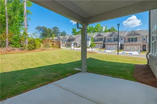5587 Overview Dr, Flowery Branch, GA 30542 - Photo 62