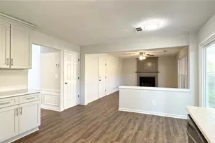 2002 Chivalry Ct, Lawrenceville, GA 30044 - Photo 14